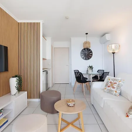 Apartment Paradise *